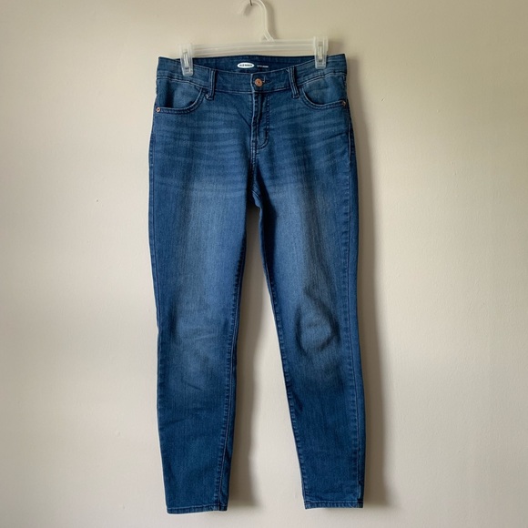 Old Navy Denim - ✨ Old Navy Skinny Jeans / 6